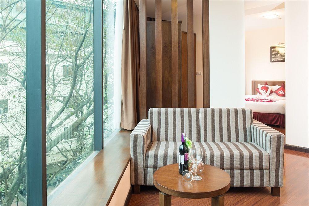 Le Carnot Hotel Hanoi Buitenkant foto