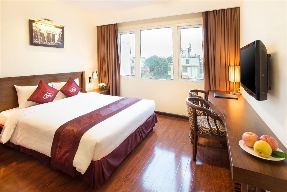 Le Carnot Hotel Hanoi Buitenkant foto