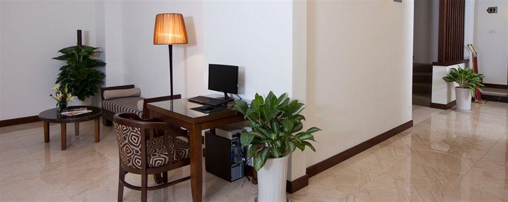 Le Carnot Hotel Hanoi Buitenkant foto